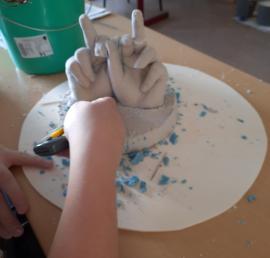 Handabdruck aus Gips