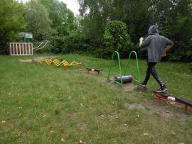 Besuch einer Au&szlig;ensportanlage in der Umgebung